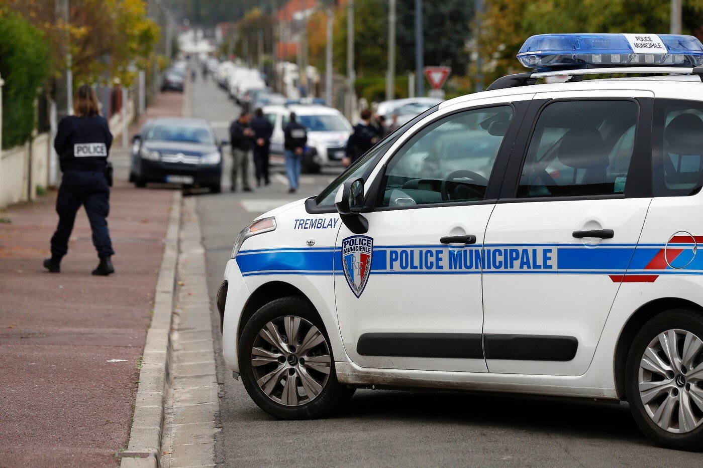 SaintDenis(93) quatre voitures de police incendiées  ParisVox